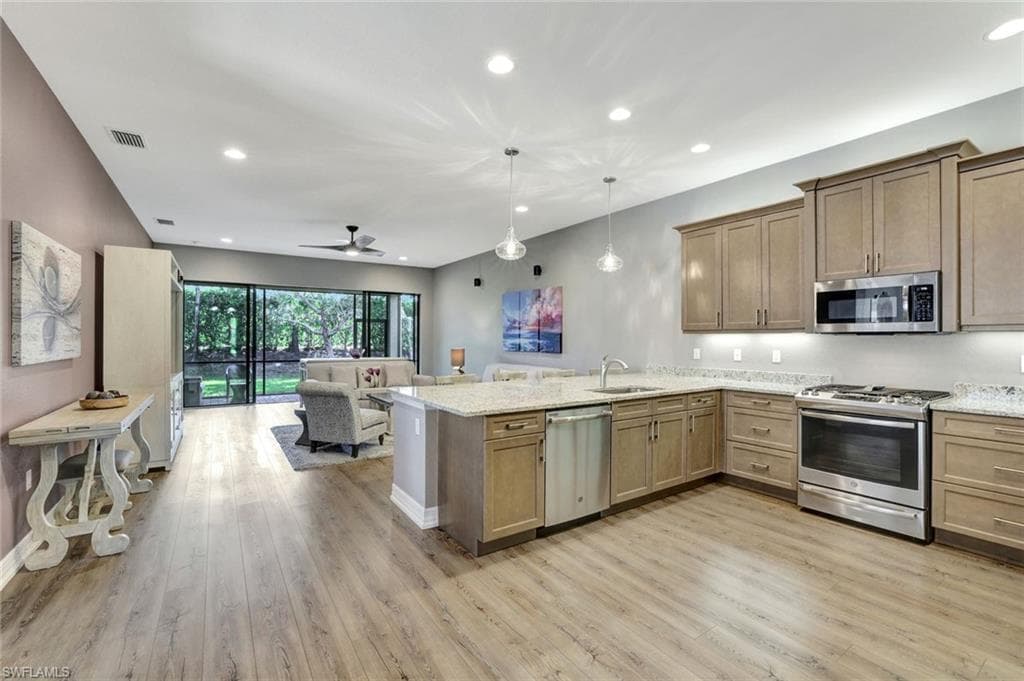 4462 Crimson Ave, Naples, FL 34119-7