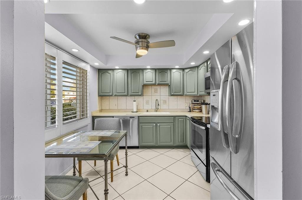 833 Teryl Rd 1, Naples, FL 34112-9