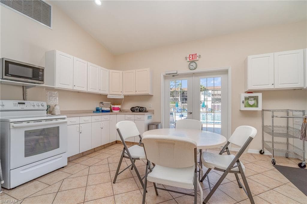 25806 Cockleshell Dr 115, Bonita Springs, FL 34135-21