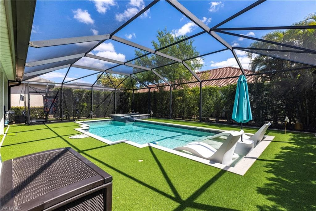 9172 Quartz Ln, Naples, FL 34120-11