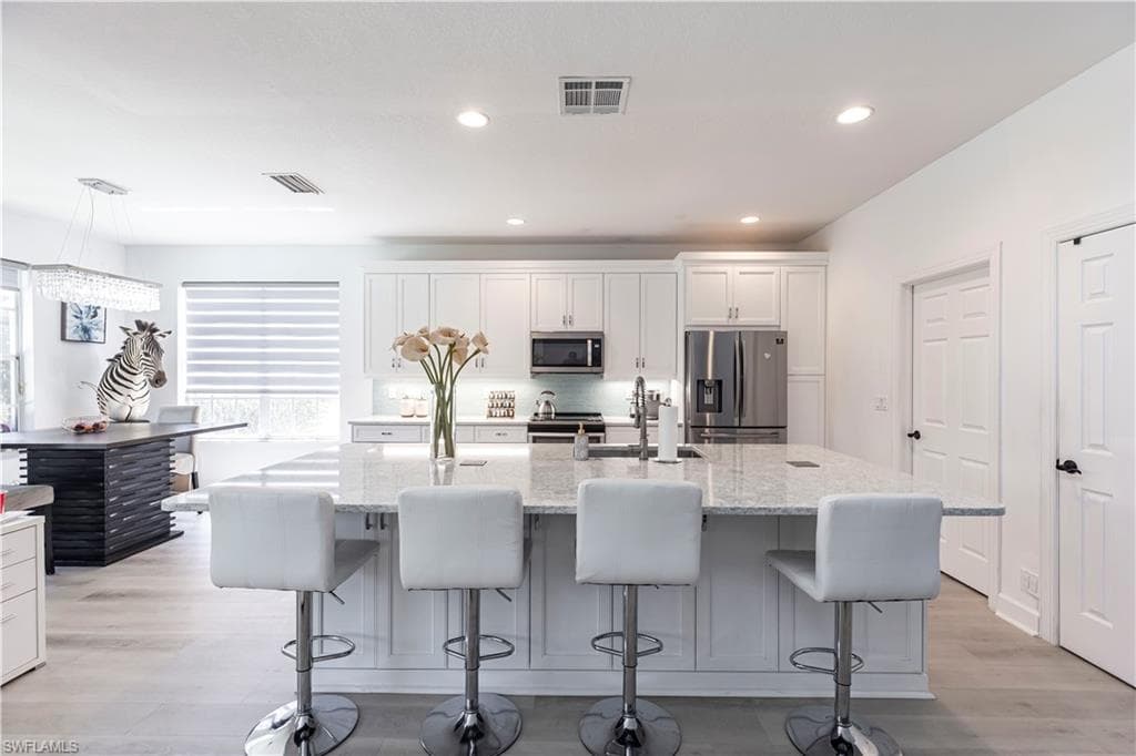 9172 Quartz Ln, Naples, FL 34120-3