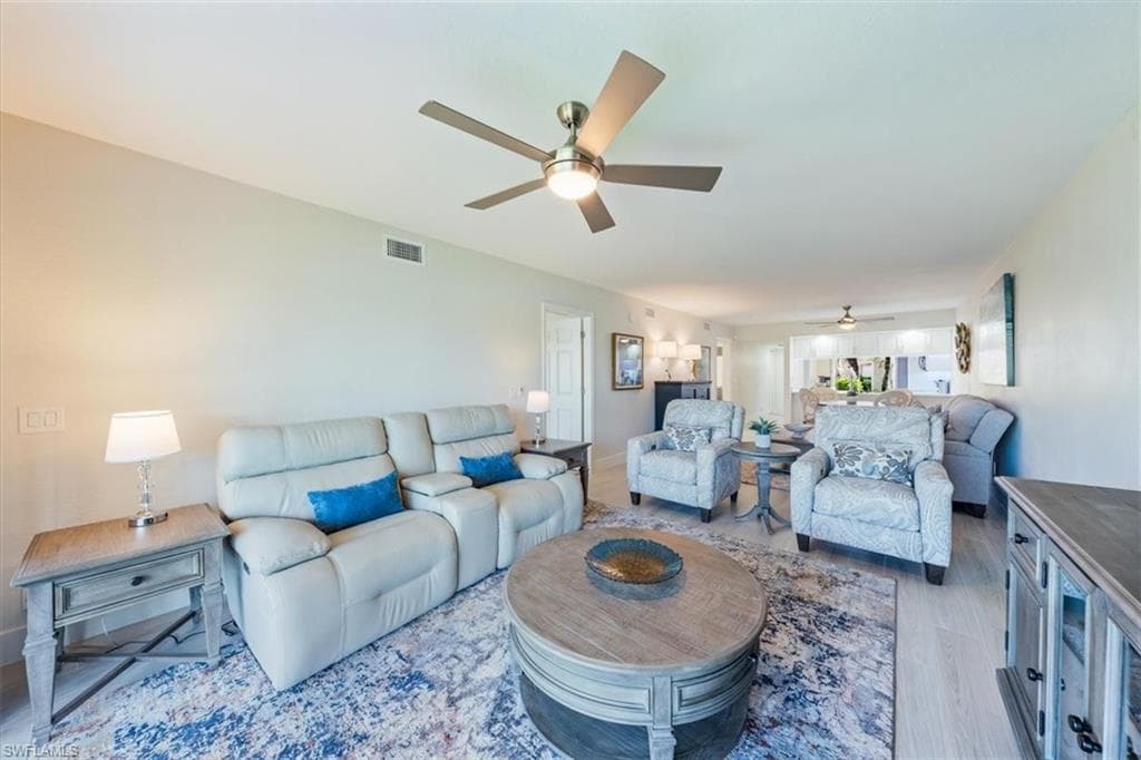 2324 Hidden Lake Dr 609, Naples, FL 34112-10