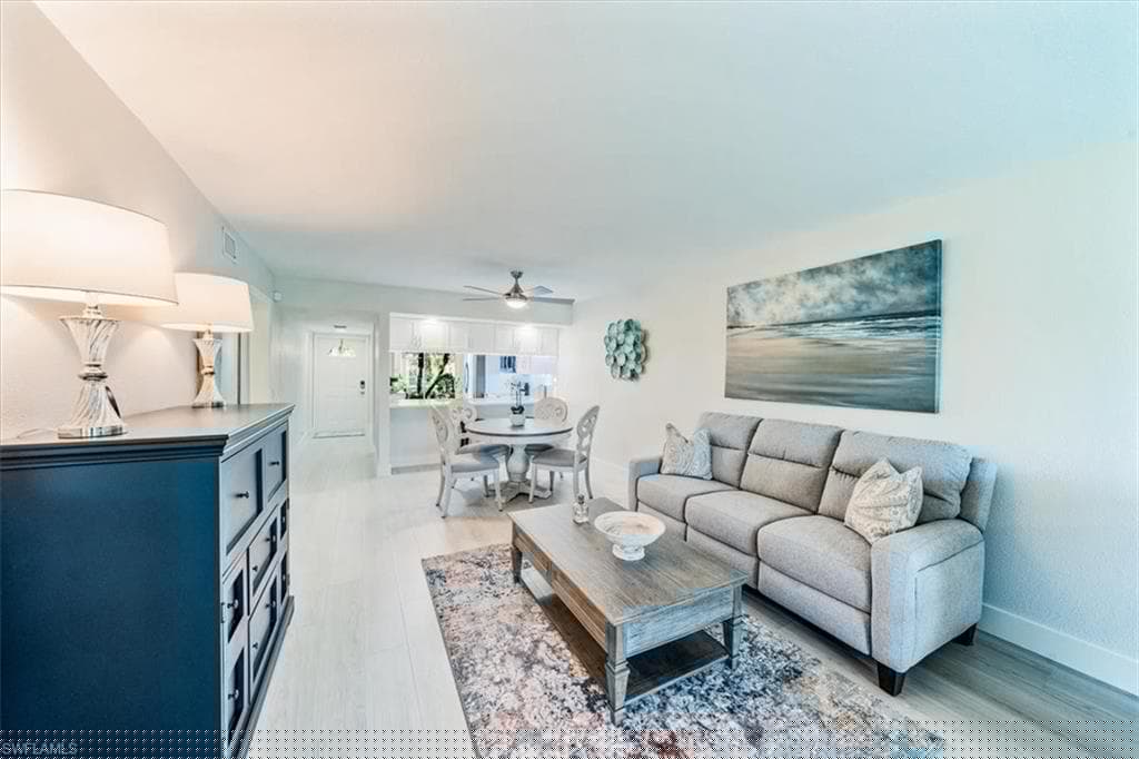 2324 Hidden Lake Dr 609, Naples, FL 34112-16