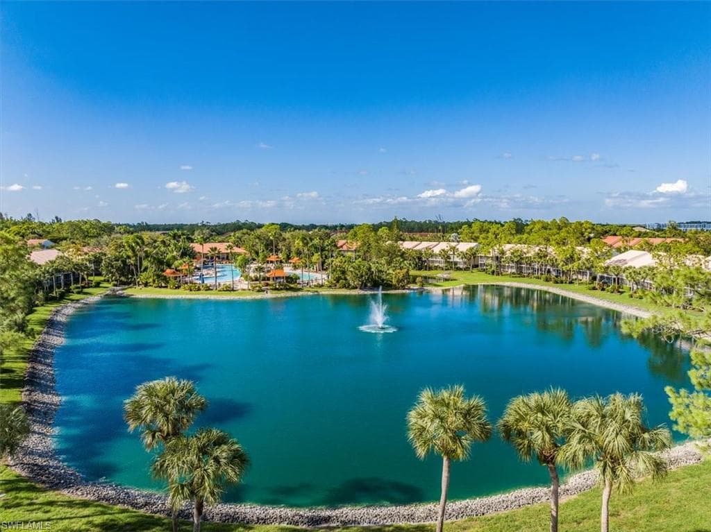 2324 Hidden Lake Dr 609, Naples, FL 34112-2