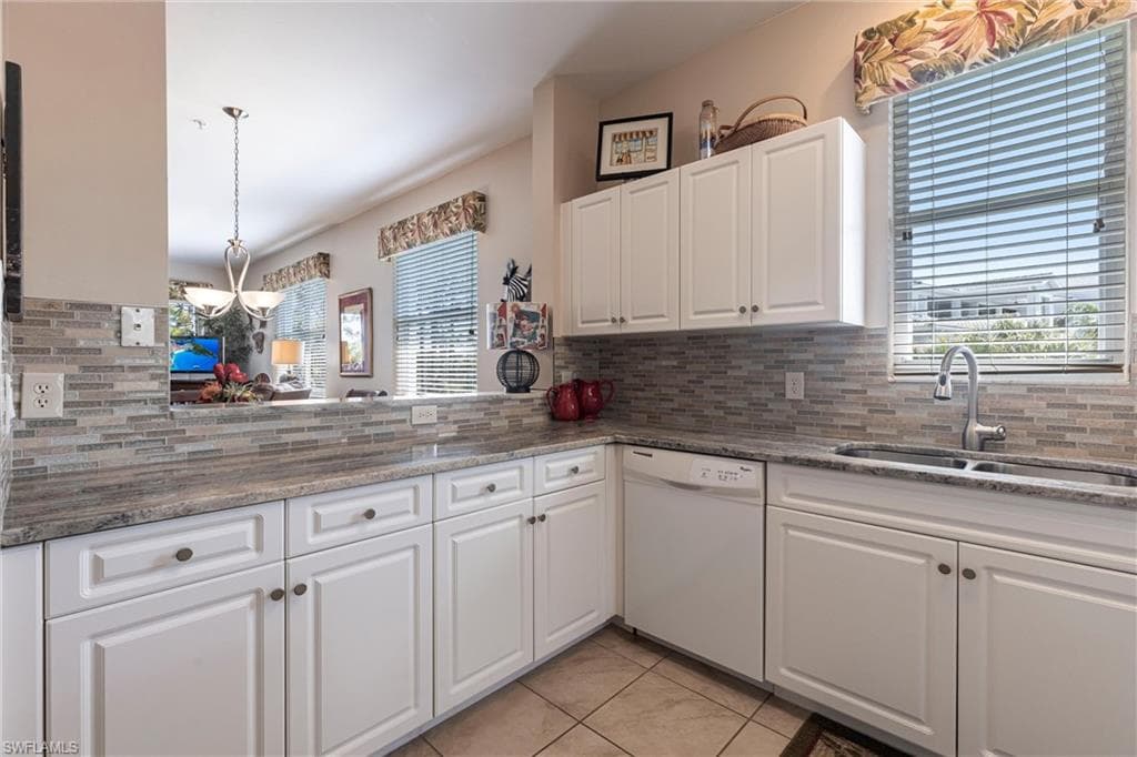 3950 Loblolly Bay Dr 308, Naples, FL 34114-7