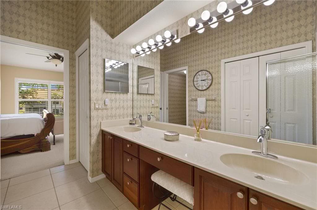 5240 Birmingham Dr 202, Naples, FL 34110-22