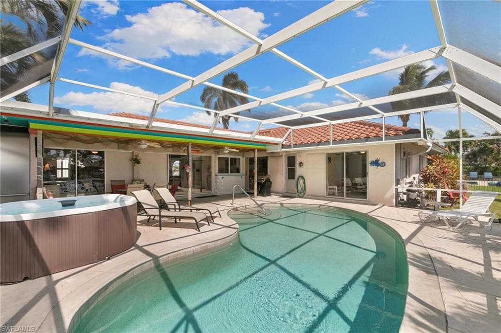 1145 Shenandoah Ct, Marco Island, FL 34145-33