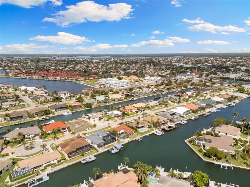 1145 Shenandoah Ct, Marco Island, FL 34145-44