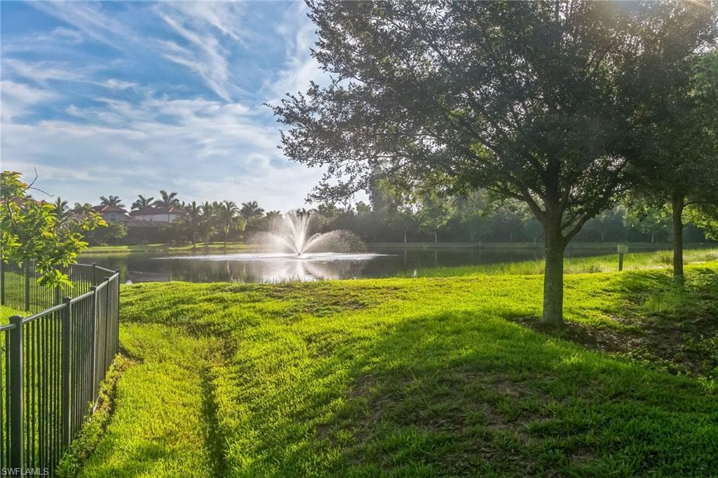 16246 Aberdeen Way, Naples, FL 34110-3
