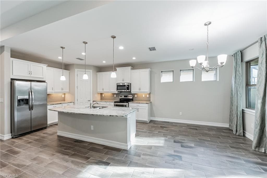 16246 Aberdeen Way, Naples, FL 34110-7
