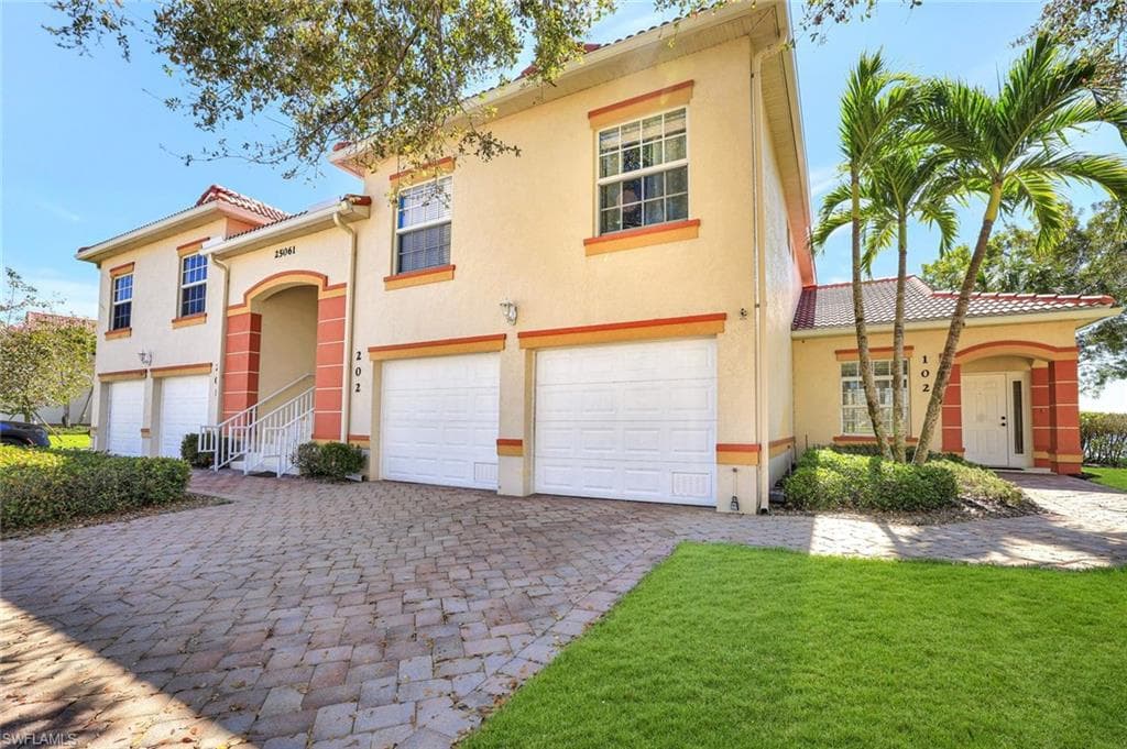 25061 Peacock Ln 201, Naples, FL 34114-20