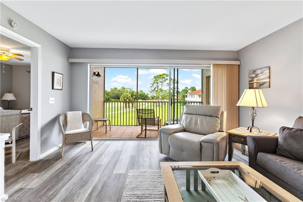 1001 Eastham Way C-206, Naples, FL 34104-5