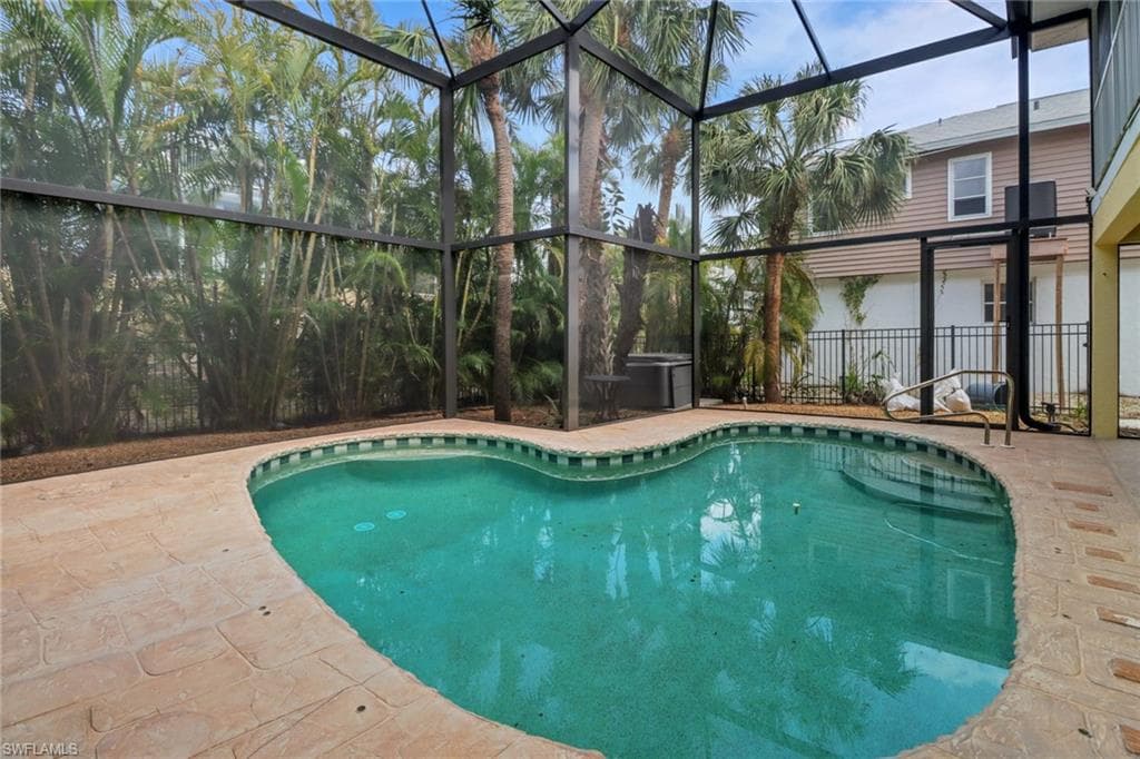 779 Park Ave, Naples, FL 34110-21