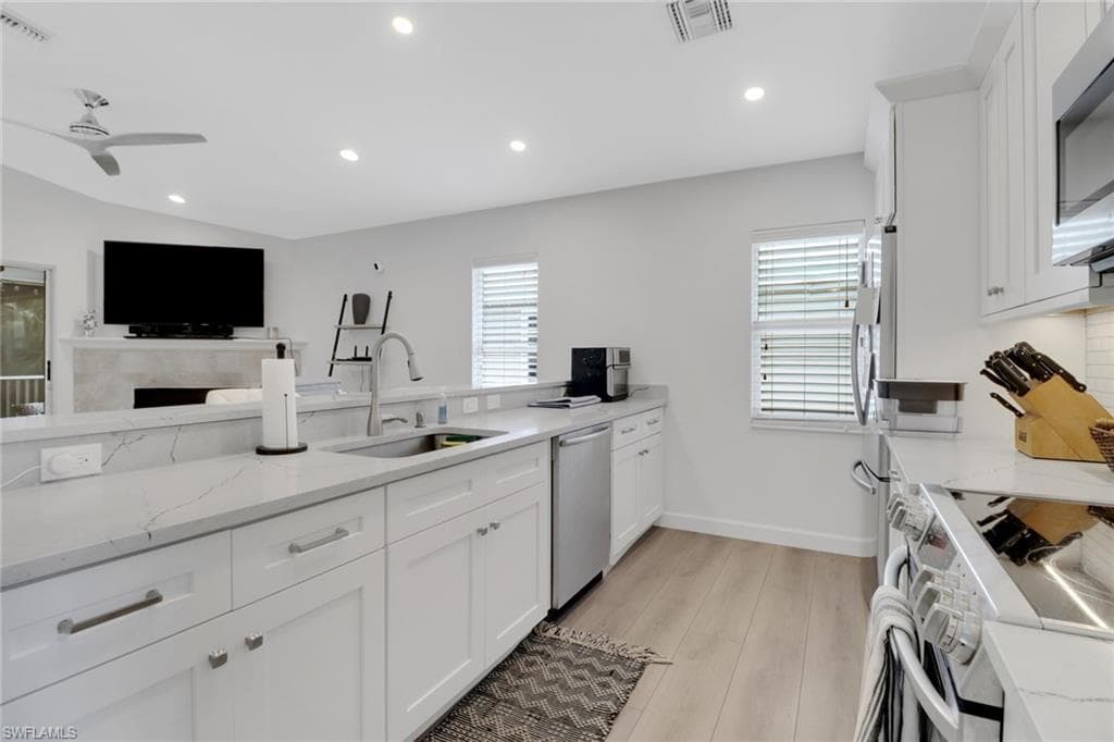 779 Park Ave, Naples, FL 34110-4