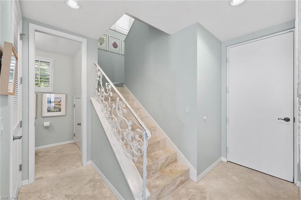 425 2nd Ave S A1, Naples, FL 34102-19
