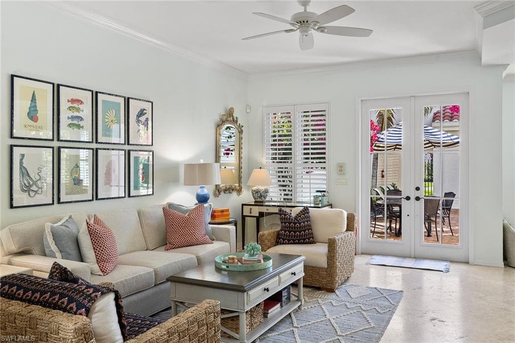 425 2nd Ave S A1, Naples, FL 34102-6