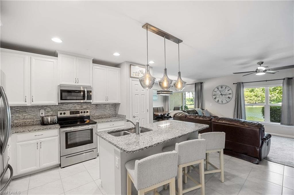 3764 Crofton Ct, Fort Myers, FL 33916-8