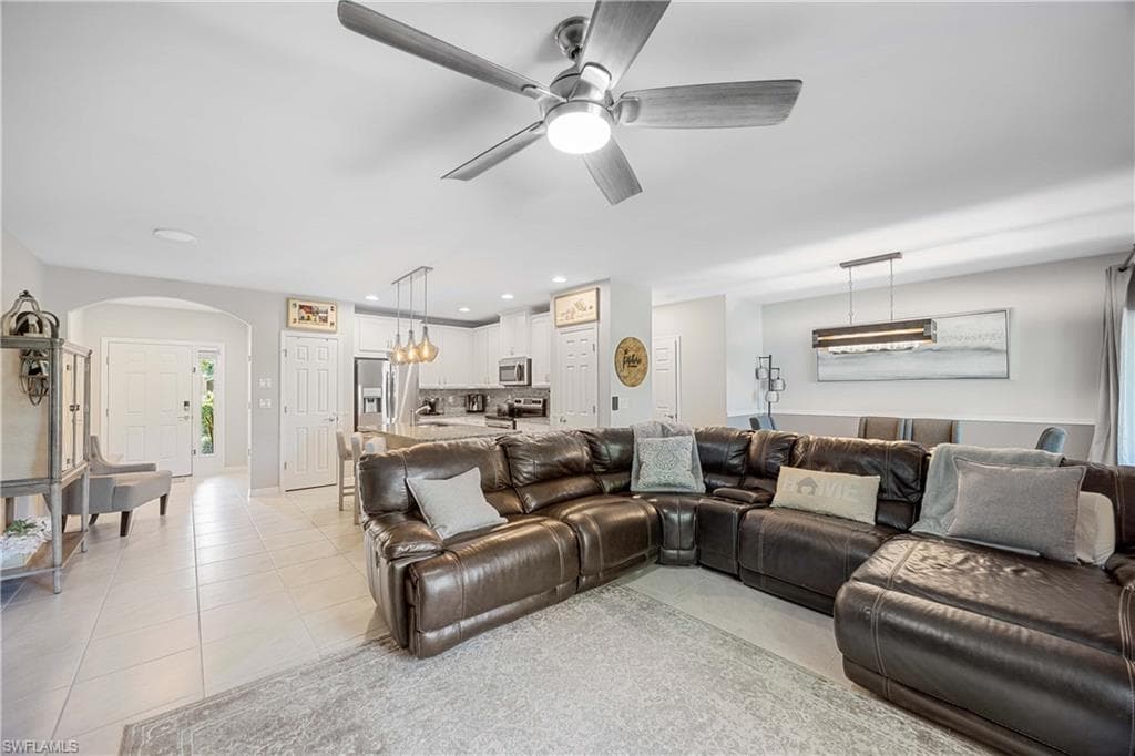 3764 Crofton Ct, Fort Myers, FL 33916-12