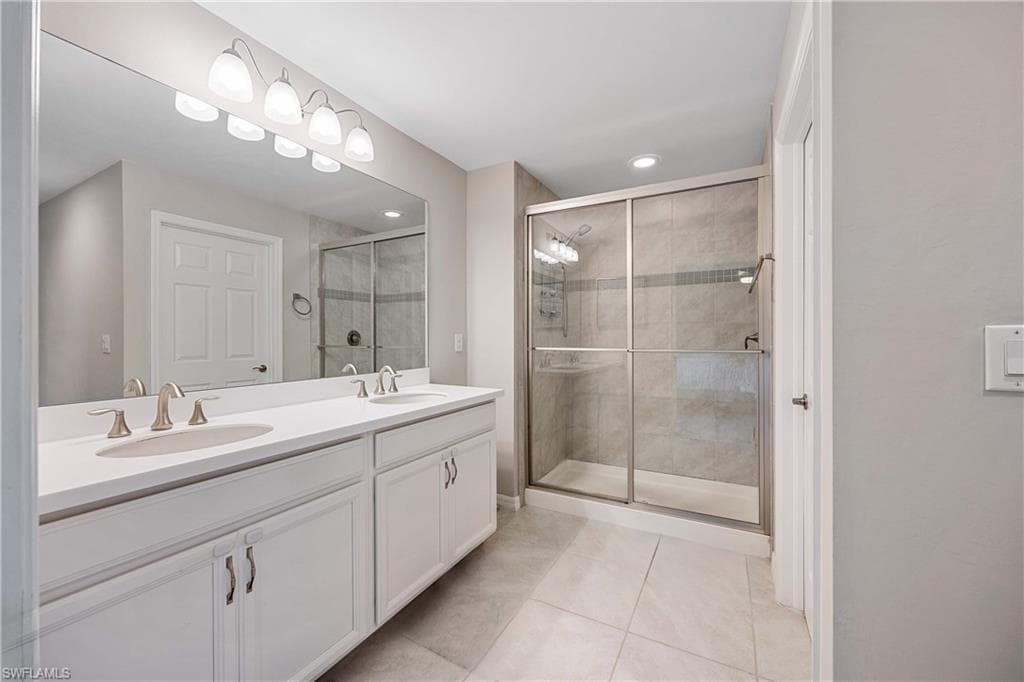 3764 Crofton Ct, Fort Myers, FL 33916-20