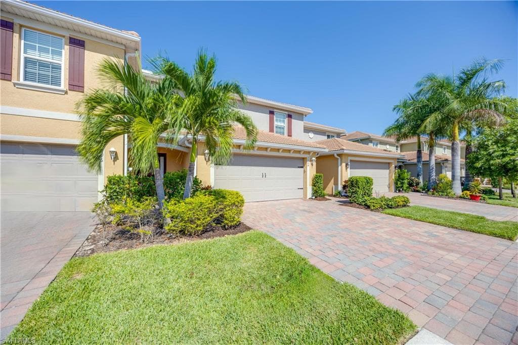 3764 Crofton Ct, Fort Myers, FL 33916-1