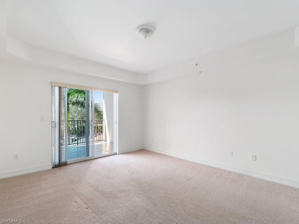 1100 Pine Ridge Rd B307, Naples, FL 34108-23