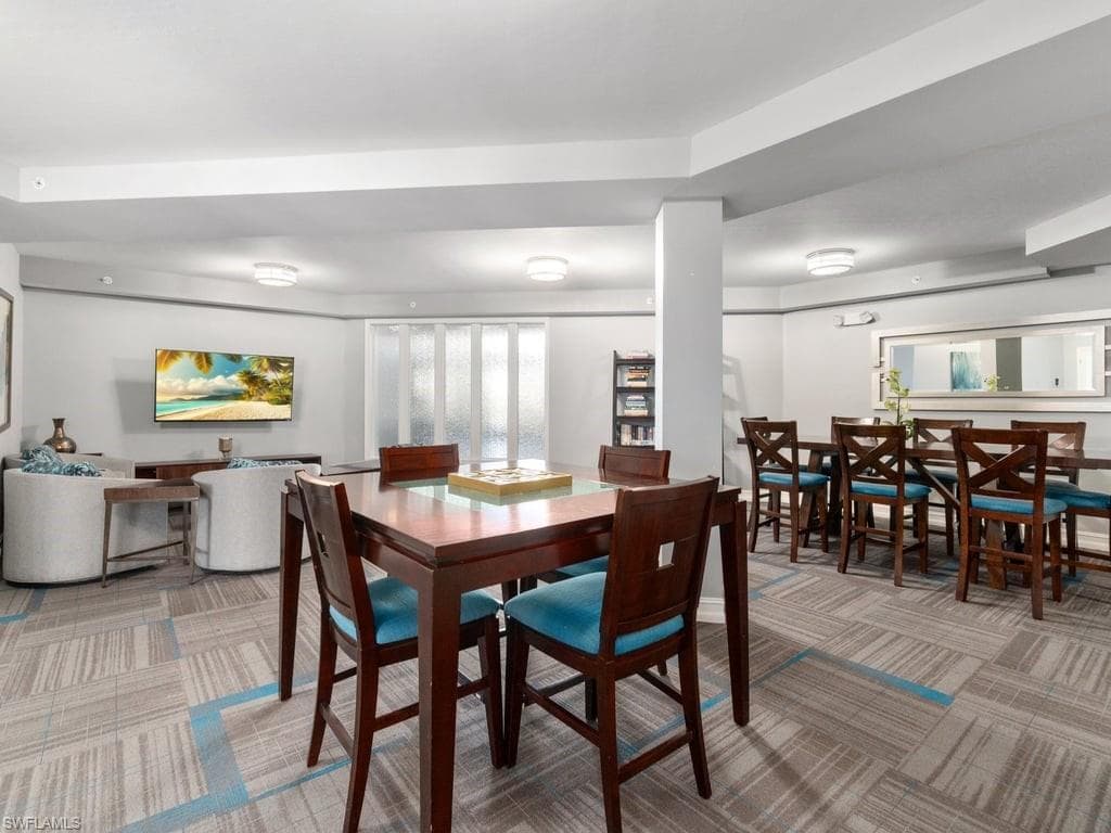 1100 Pine Ridge Rd B307, Naples, FL 34108-35