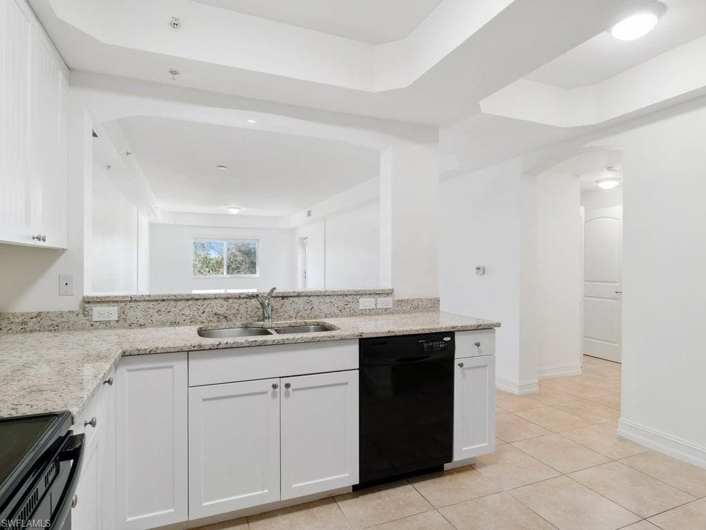 1100 Pine Ridge Rd B307, Naples, FL 34108-6