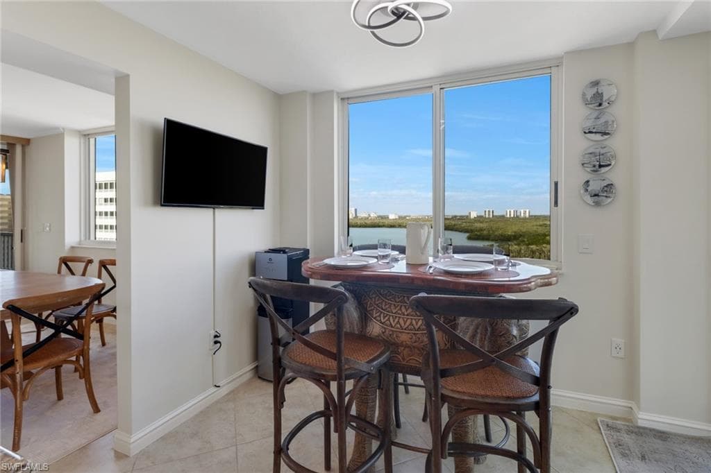 25 Bluebill Ave A906, Naples, FL 34108-17