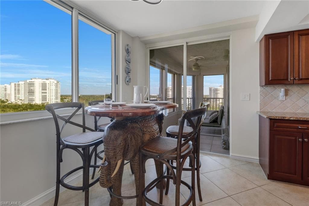 25 Bluebill Ave A906, Naples, FL 34108-18