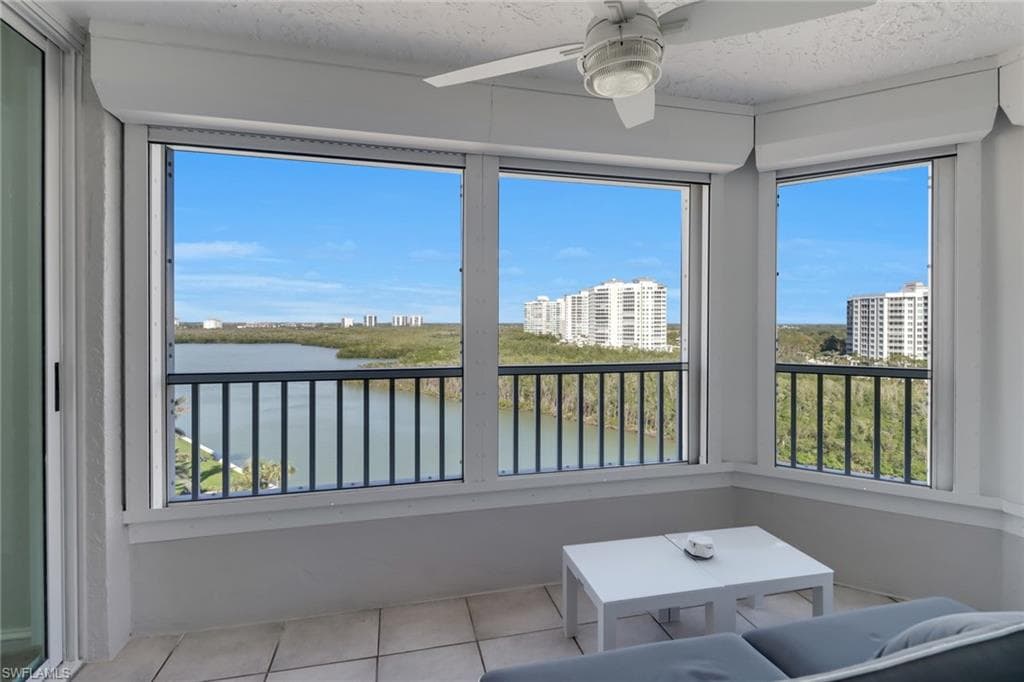 25 Bluebill Ave A906, Naples, FL 34108-27