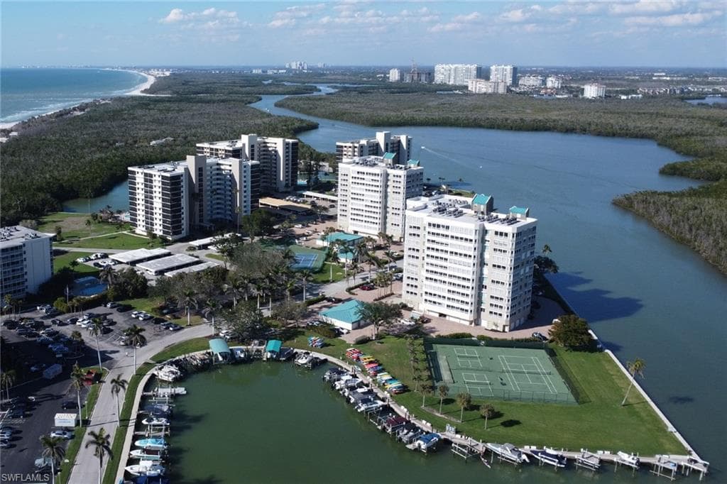 25 Bluebill Ave A906, Naples, FL 34108-38