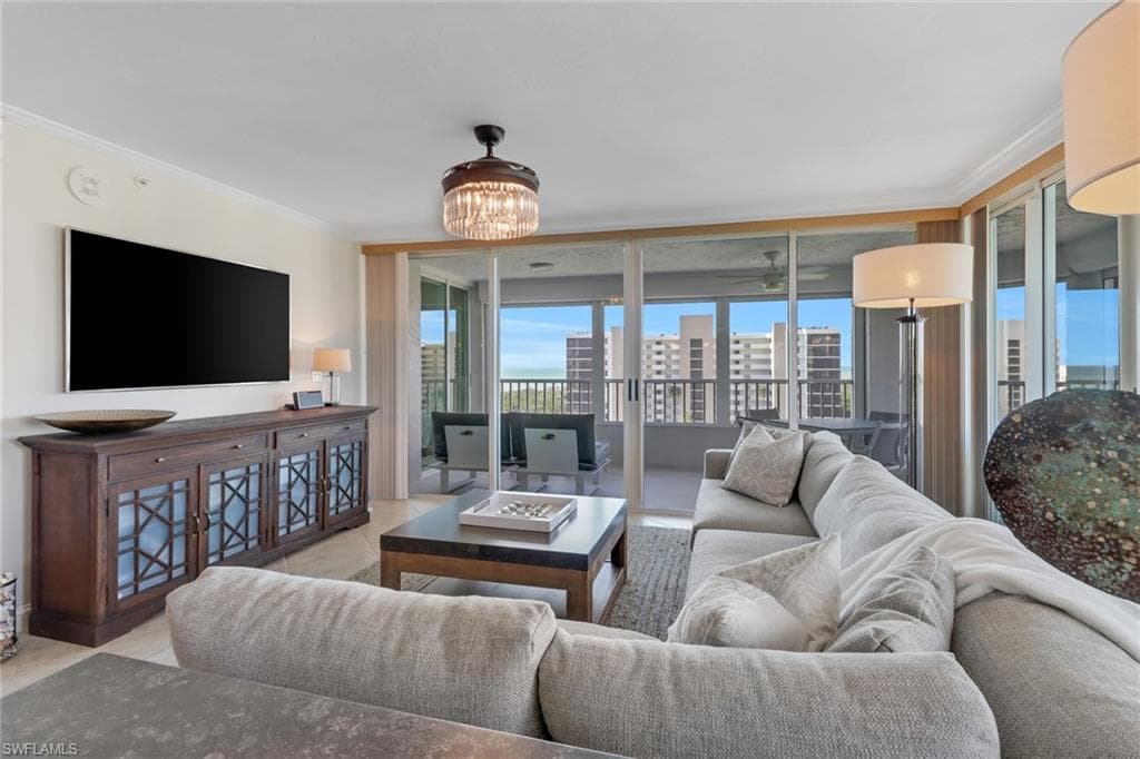 25 Bluebill Ave A906, Naples, FL 34108-7