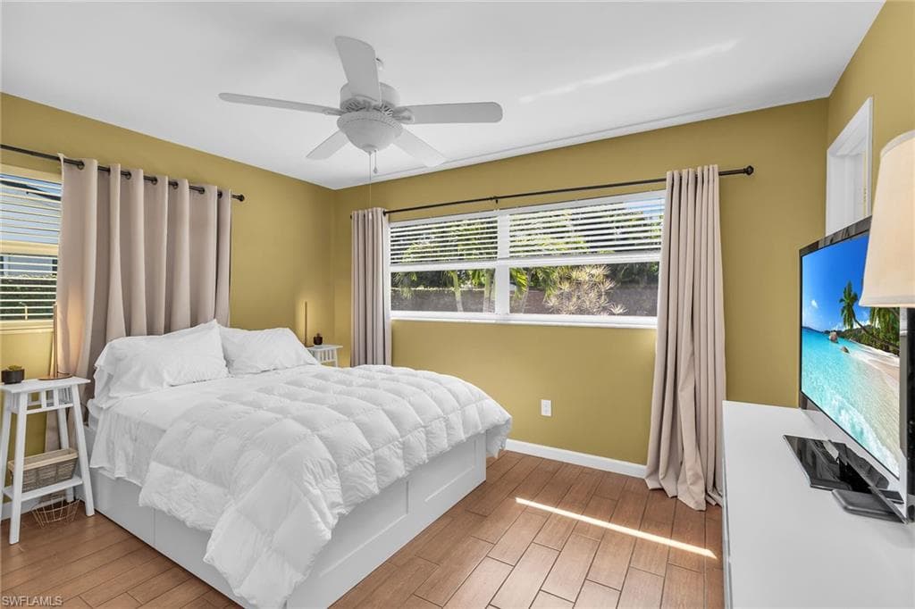 1136 Illinois Dr, Naples, FL 34103-10