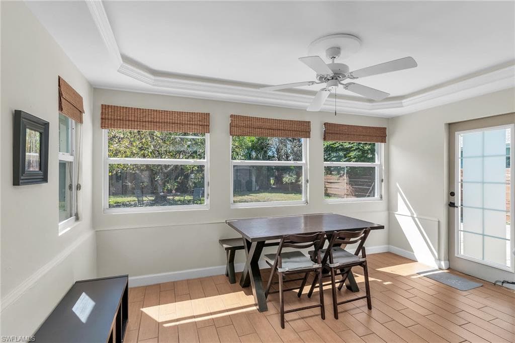 1136 Illinois Dr, Naples, FL 34103-15