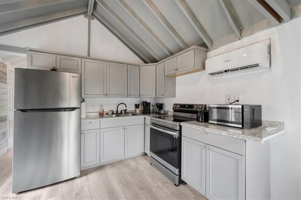 825 Copeland Ave S 3, Everglades City, FL 34108-10
