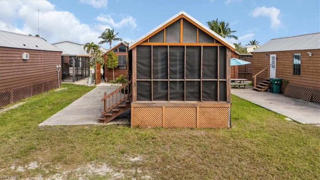 825 Copeland Ave S 3, Everglades City, FL 34108-3