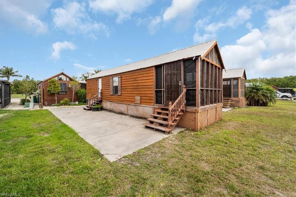 825 Copeland Ave S 3, Everglades City, FL 34108-5