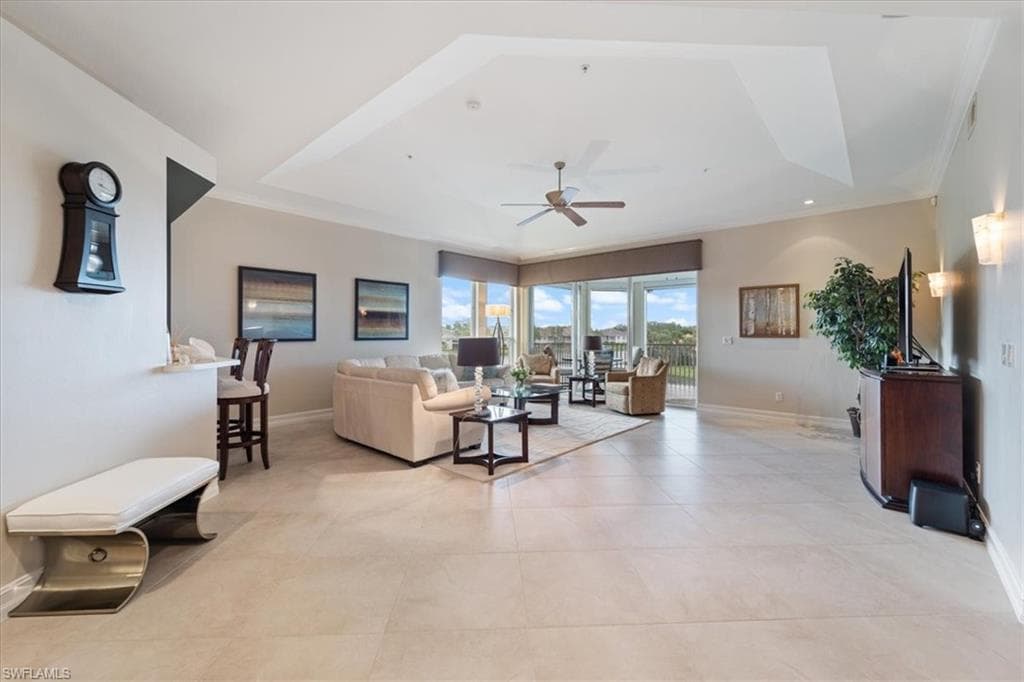 1845 Les Chateaux Blvd 302, Naples, FL 34109-12