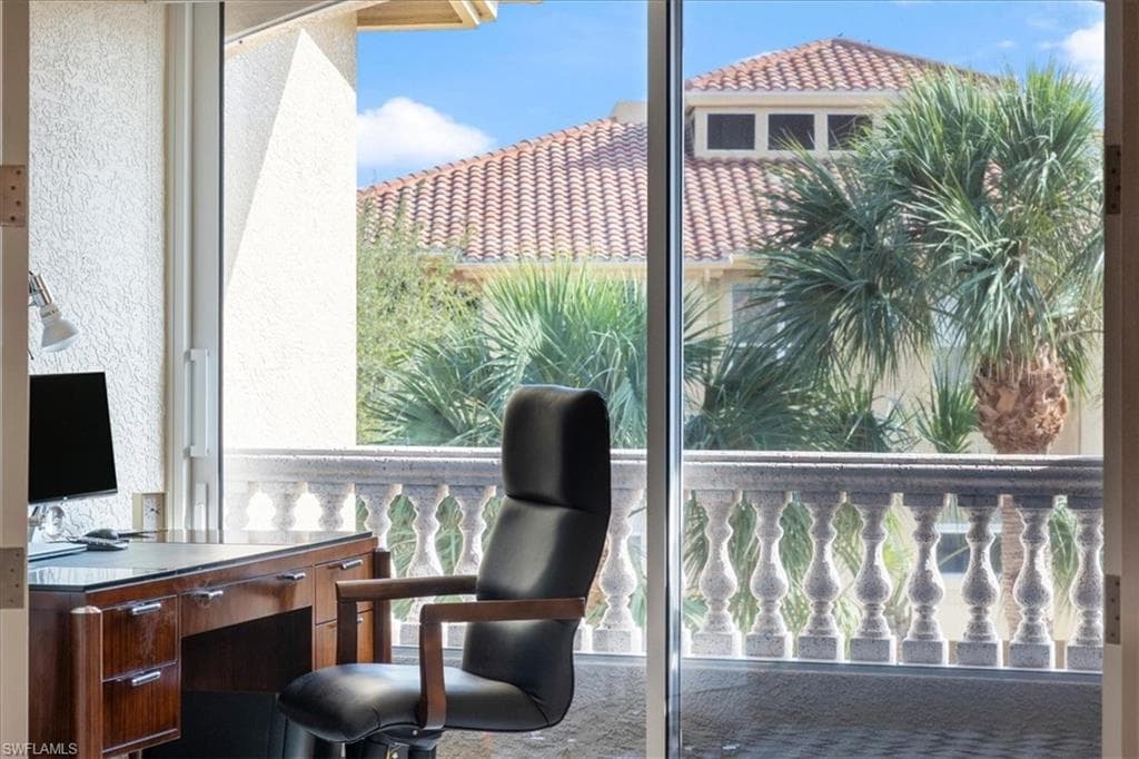 1845 Les Chateaux Blvd 302, Naples, FL 34109-22