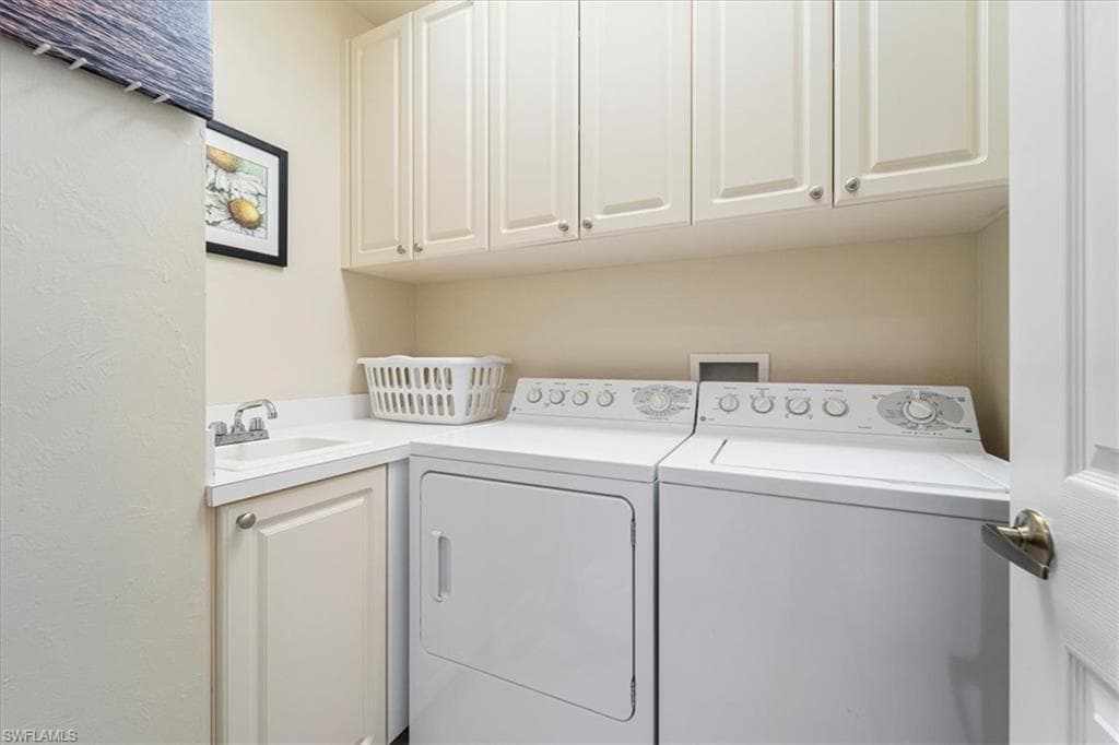1845 Les Chateaux Blvd 302, Naples, FL 34109-36