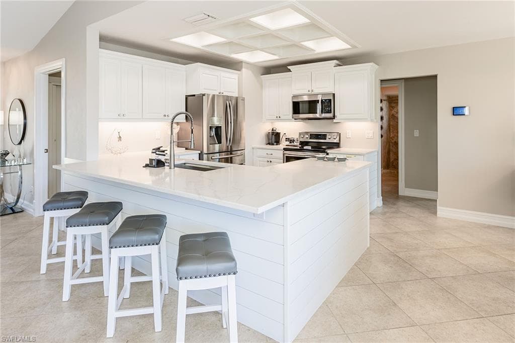 1711 Canary Ct, Marco Island, FL 34145-9