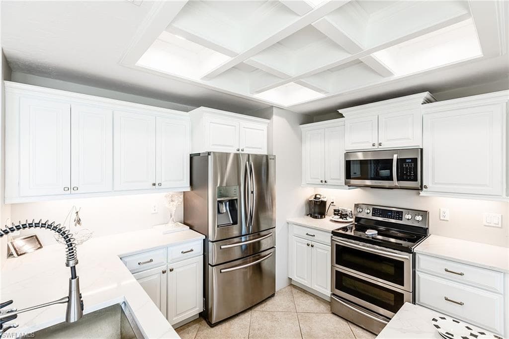 1711 Canary Ct, Marco Island, FL 34145-10