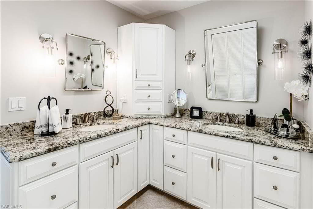 1711 Canary Ct, Marco Island, FL 34145-13