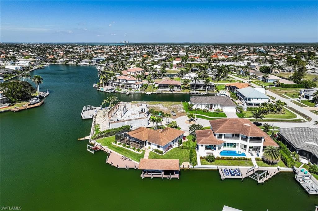 1711 Canary Ct, Marco Island, FL 34145-34