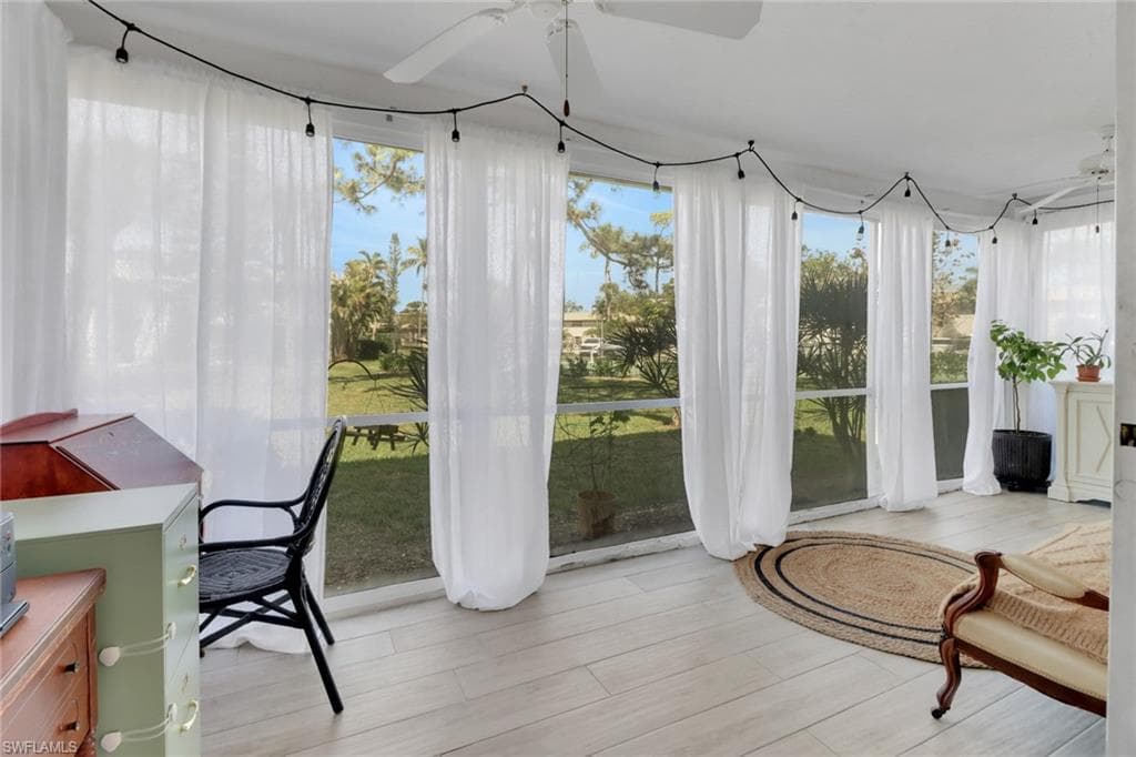 1549 Sandpiper St 39, Naples, FL 34102-10