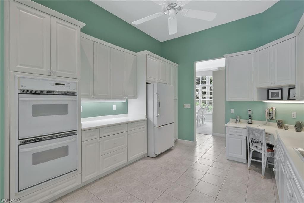 815 Ashburton Dr, Naples, FL 34110-9
