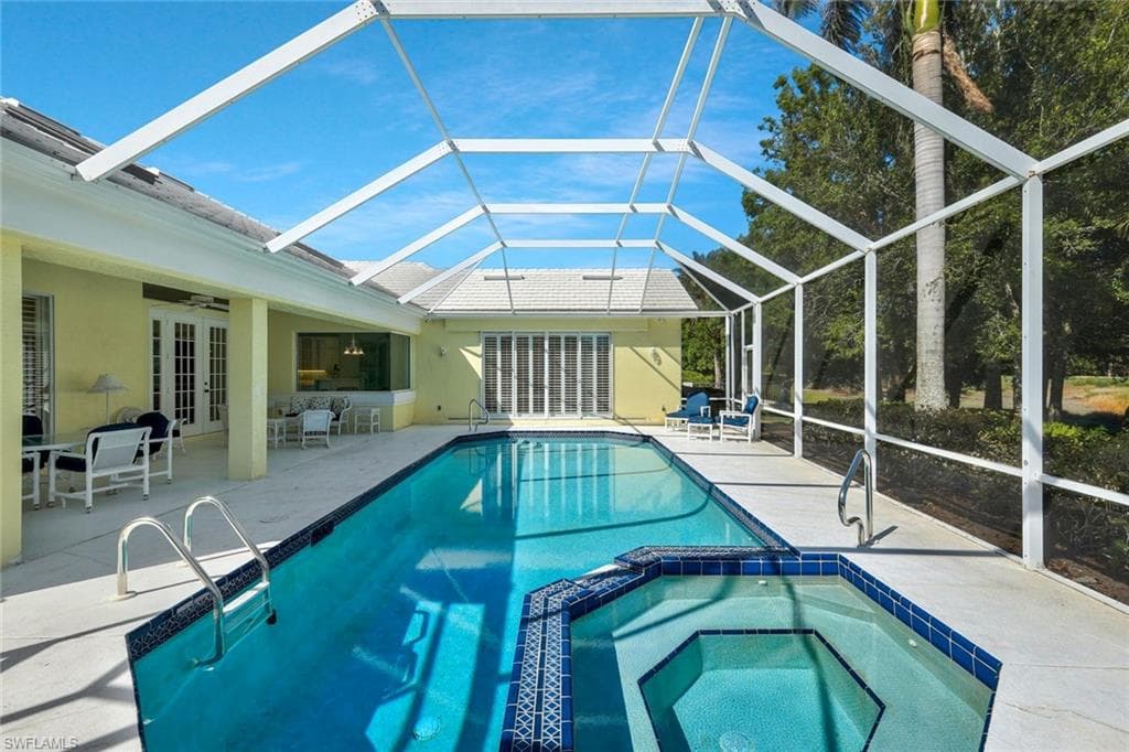 815 Ashburton Dr, Naples, FL 34110-19