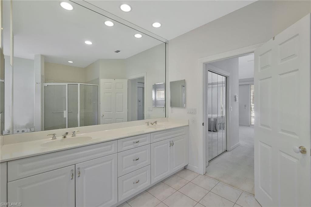 815 Ashburton Dr, Naples, FL 34110-22