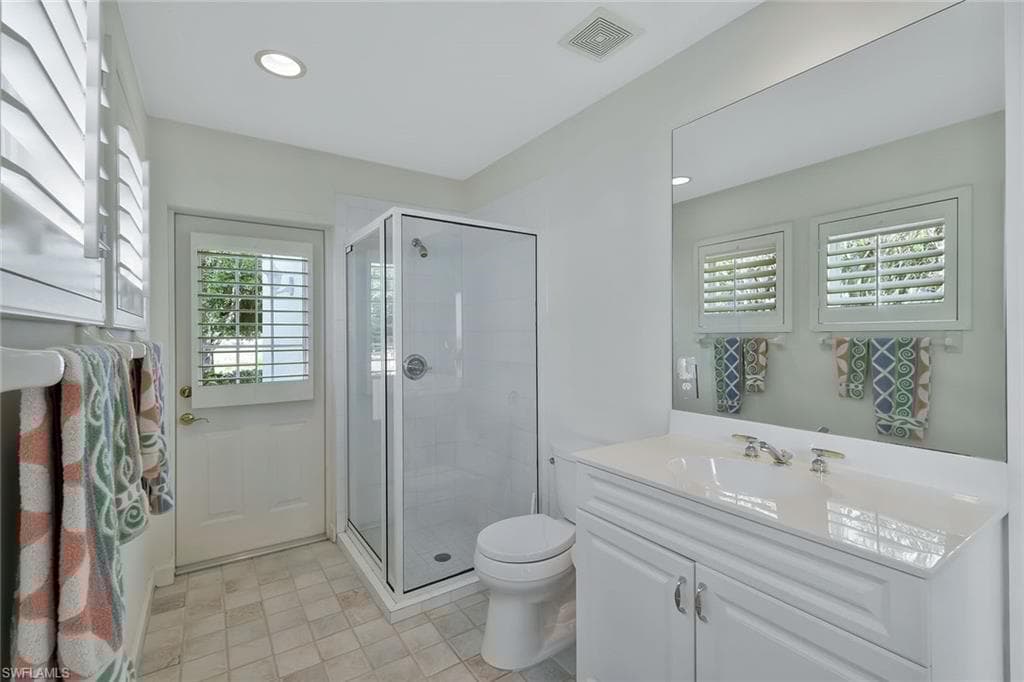 815 Ashburton Dr, Naples, FL 34110-26