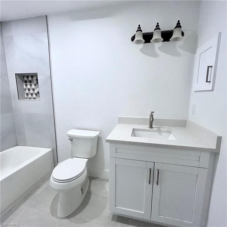 8275 Ibis Club Dr 705, Naples, FL 34104-15